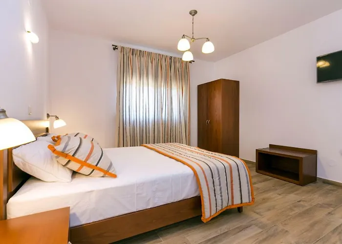 Elaionas Stone Σκάλα Ποταμιάς